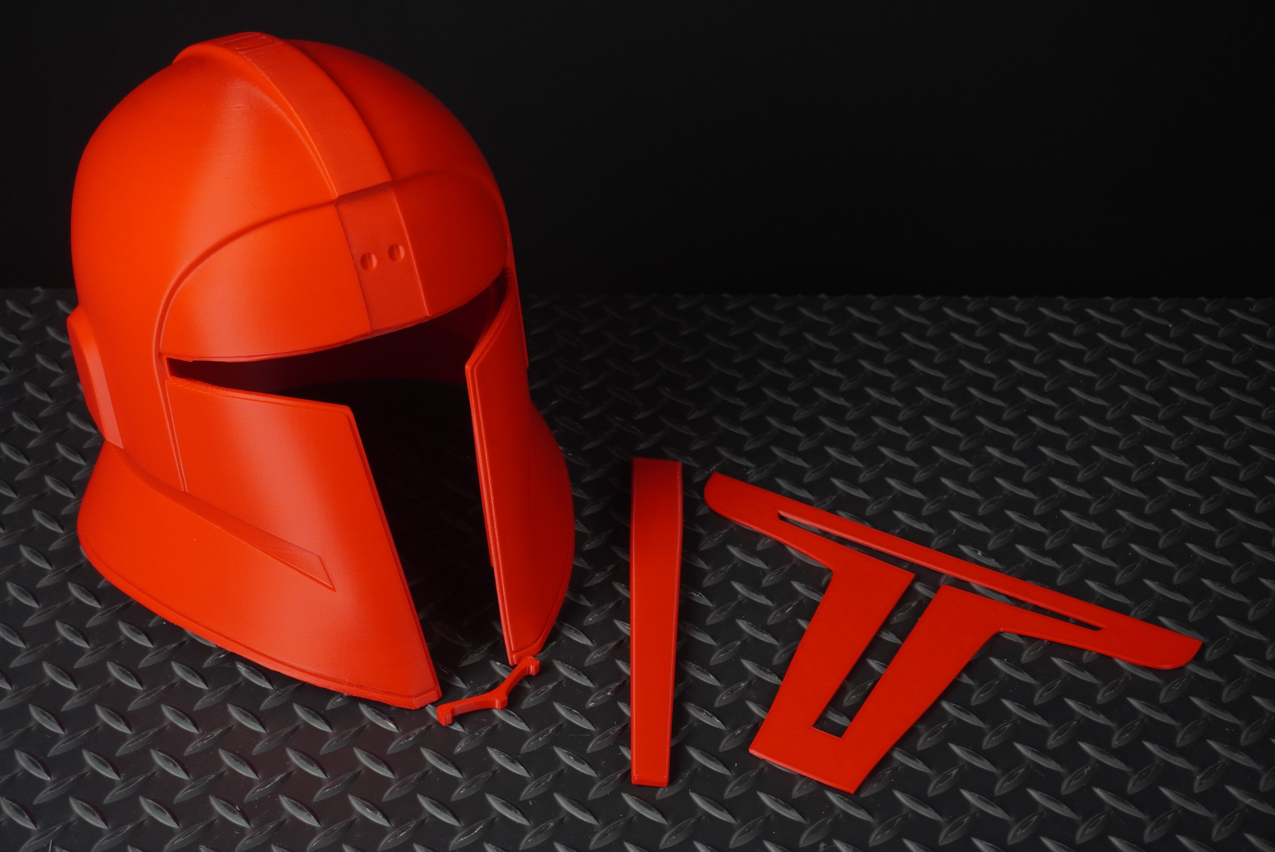 Mandalorian Praetorian Guard Helmet - DIY