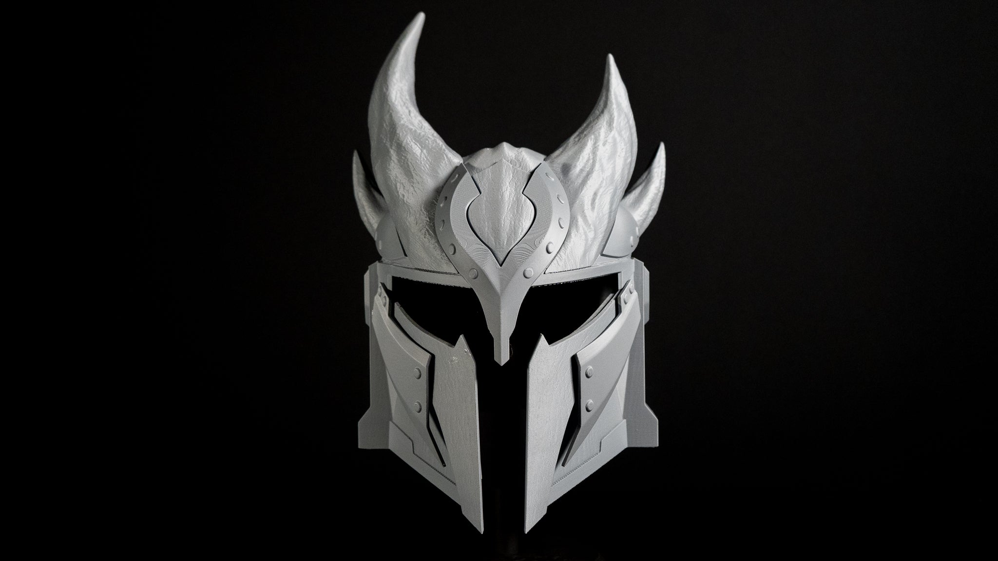 Daedric Mando Helmet - DIY