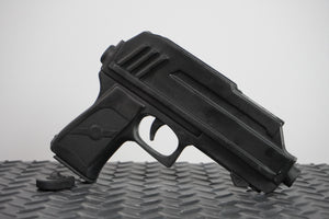 DC-17 Blaster Pistol - Realistic - Cast