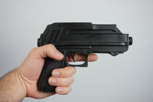 DC-17 Blaster Pistol - Realistic - Cast